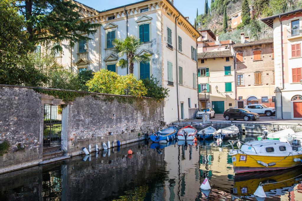 Il Batti Apartment Water Front And Private Beach Toscolano Maderno Exteriér fotografie